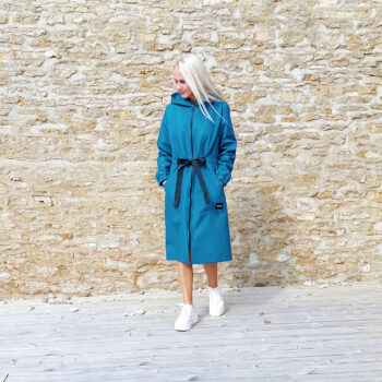 Sirge lõikega tuulemantel